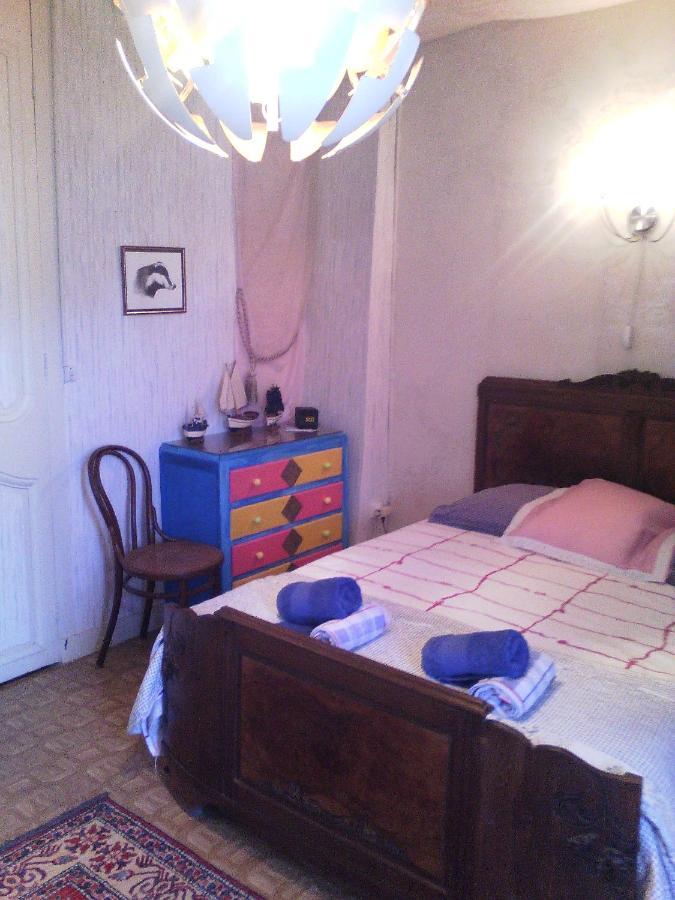 L'Ancien Patronage Guest House Caumont-sur-Garonne Exterior foto