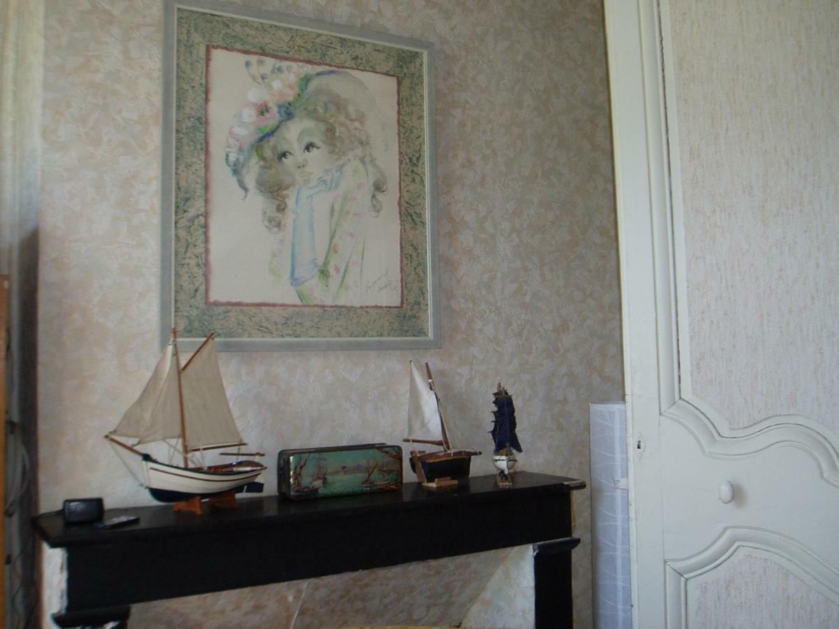 L'Ancien Patronage Guest House Caumont-sur-Garonne Exterior foto